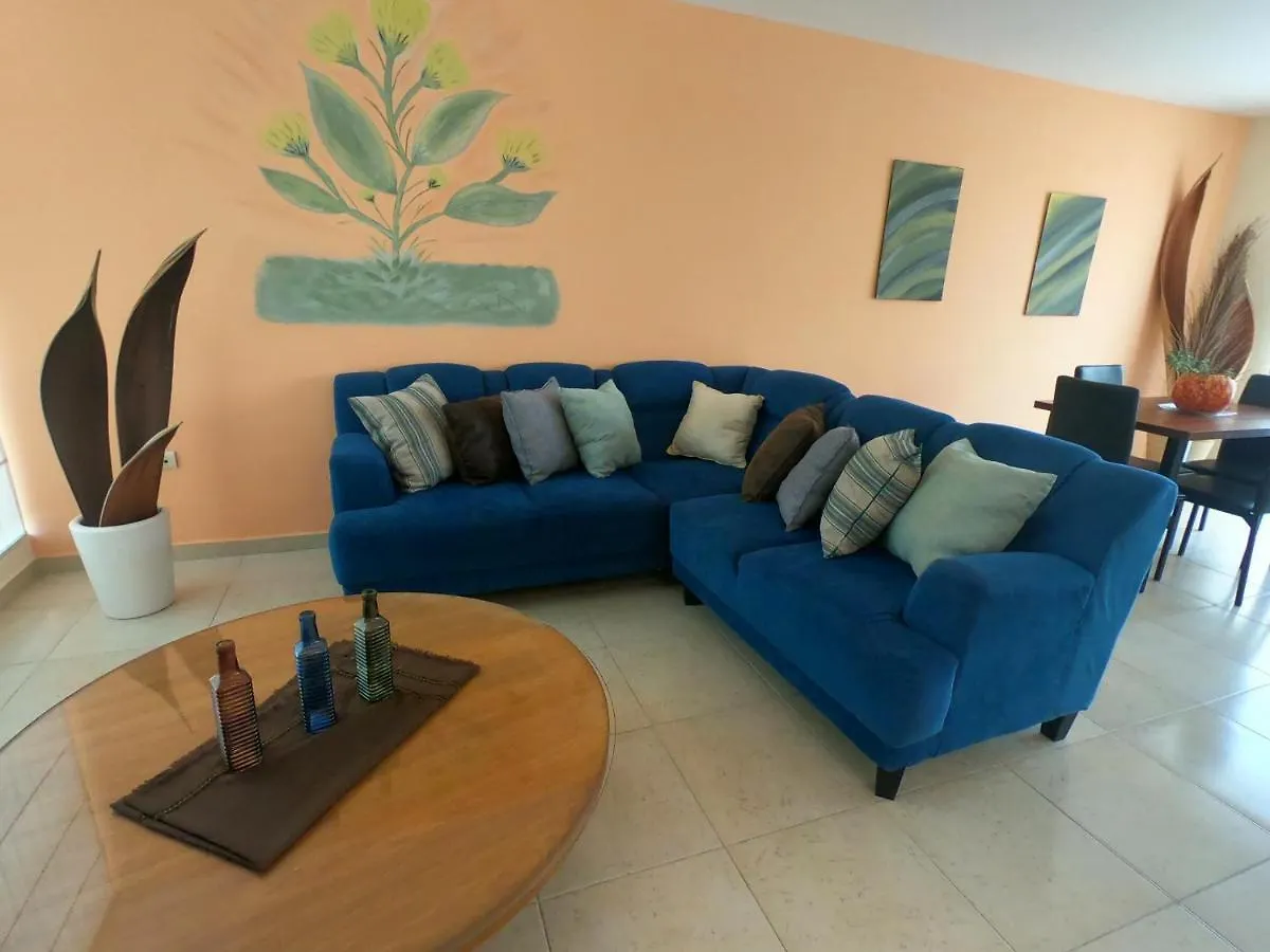 Casa Llena De Vida Y Estilo En Un Conjunto Con Vigilancia Centrico En Puebla Villa